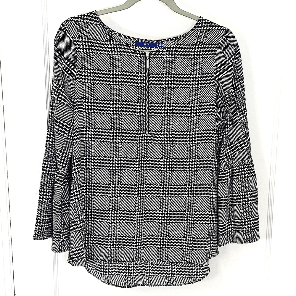New✨️ Apt 9 Plaid Pattern Top